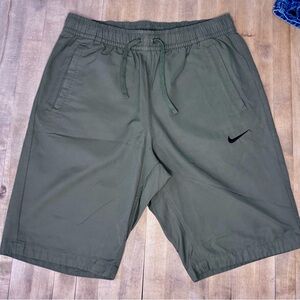 Nike Men's Green Shorts